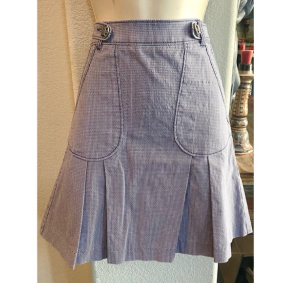 Like new navy & white patterned Fossil skirt. Sz 4 - Picture 2 of 5
